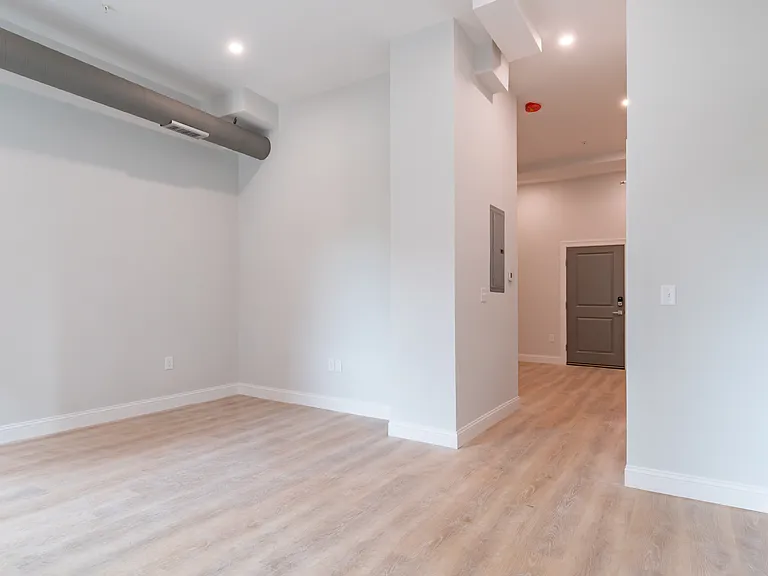 146 Main St #203 — Photo 12