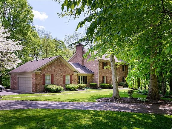 2nd image of 2940 Sinclair Wood Dr