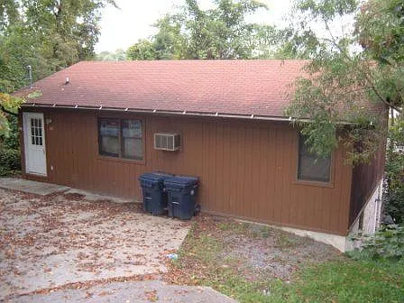209 Waverly St photo 1