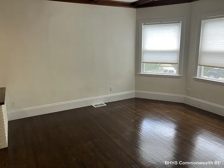 9 Forster St #1 — Photo 2