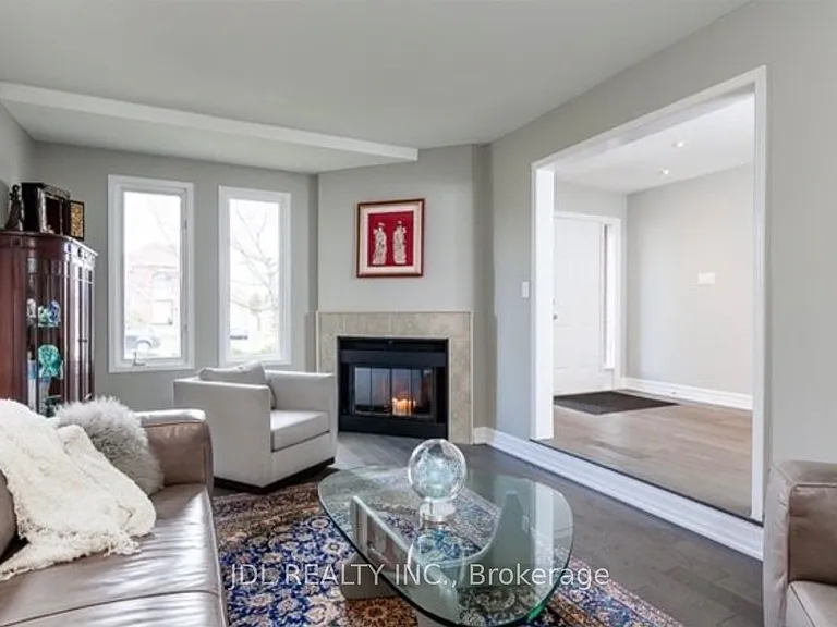 1255 Heritage Way — Photo 3