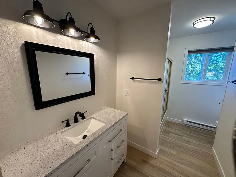 117 E Church St #1-5 — Photo 12