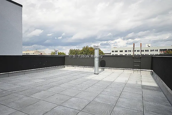 Rented by Duscany Financial Group | media 18