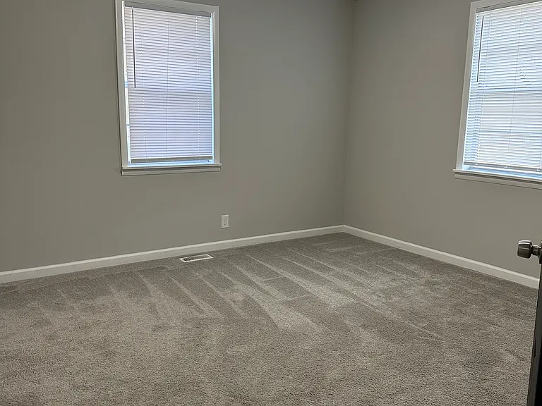 Master bedroom (bedroom 3)