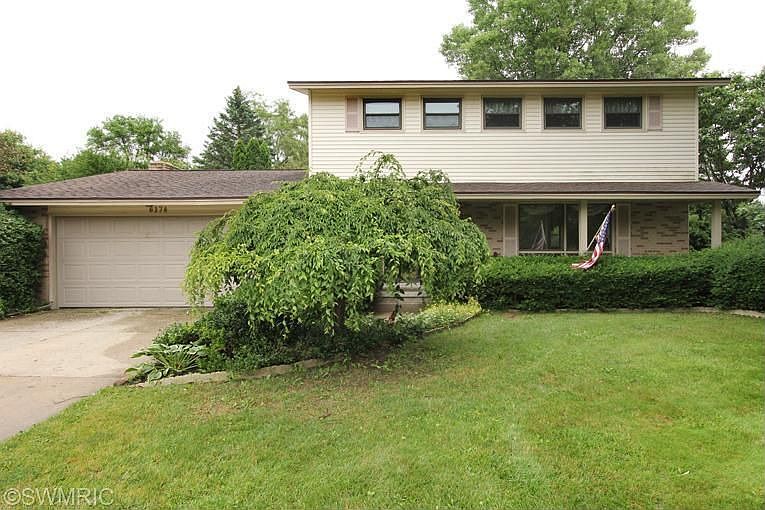 6174 Meadowlark St NE, Rockford, MI 49341 Zillow