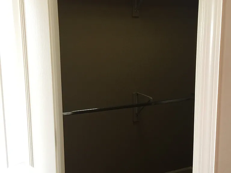 336 Oxford Cv — Photo 24