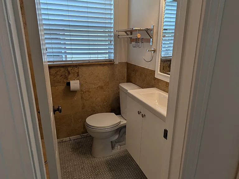 1010 W Peninsular St — Photo 8