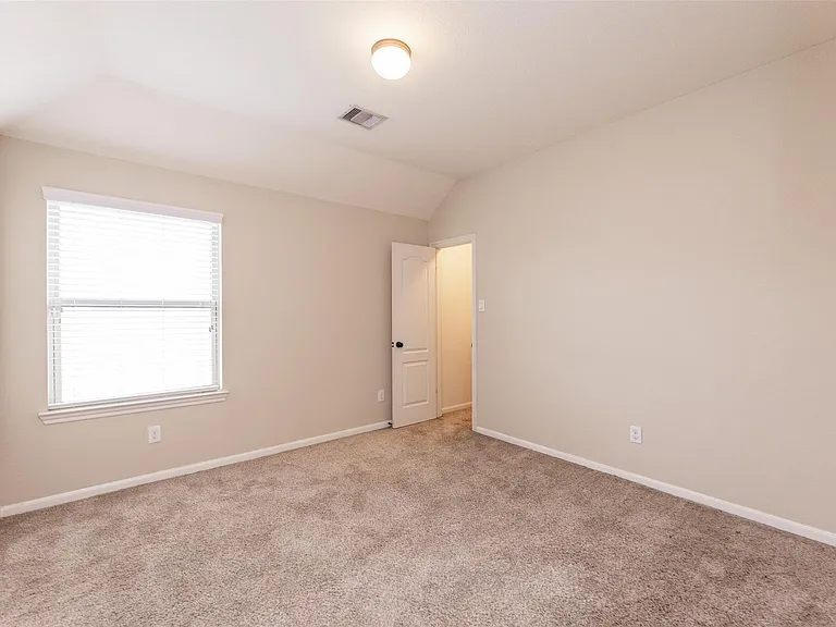 24943 Blue Mountain Park Ln — Photo 34