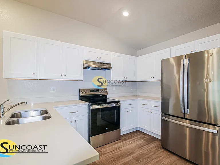 27169 Washington St — Photo 13