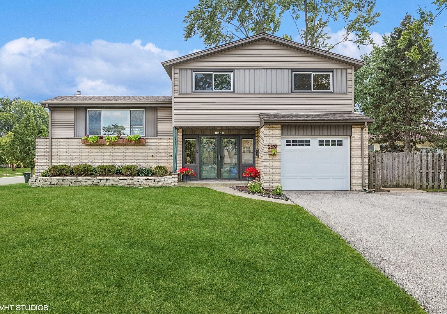 2319 N Huron St, Arlington Heights, IL 60004 | Zillow