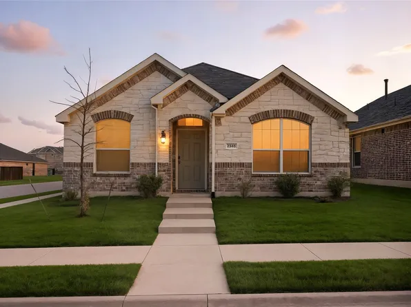 2345 Copal Dr, Aubrey, TX 76227