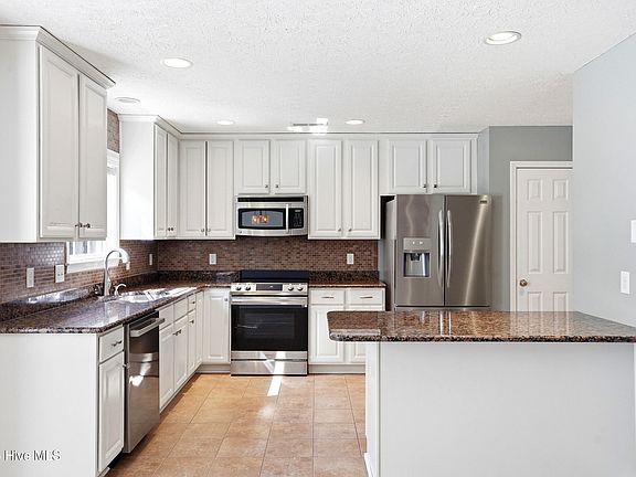 2nd image of 8589 Old Forest Drive NE
