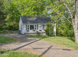 4707 Schubert Rd, Knoxville, TN 37912