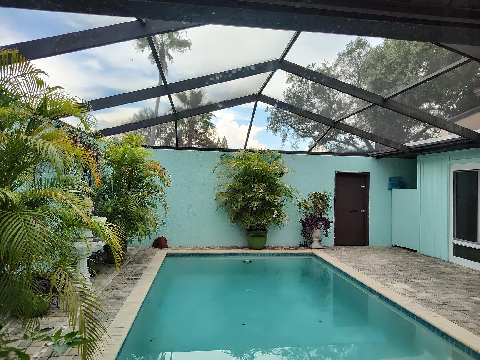 2 bed, 2008 sqft, $2,750 — Photo 2