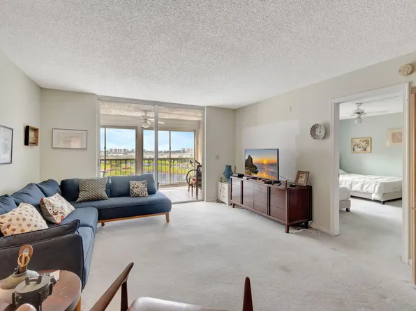 14575 Bonaire Boulevard #402, Delray Beach, FL 33446