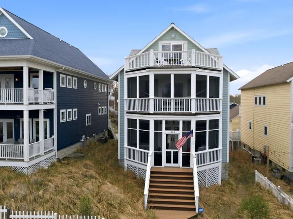 1209 Lake Shore Dr, Michigan City, IN 46360