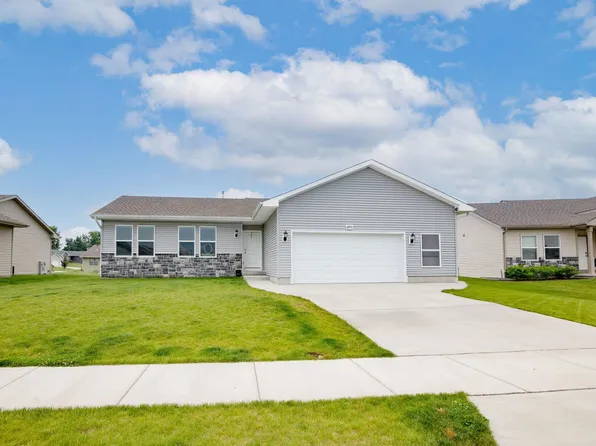 2951 Guinness Dr, Janesville, WI 53546