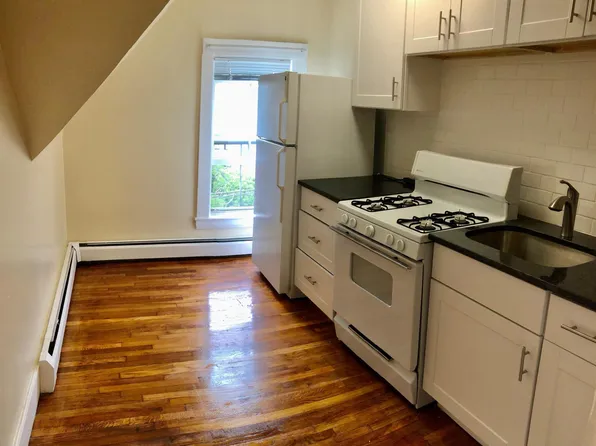 40 Chester St #1, Somerville, MA 02144