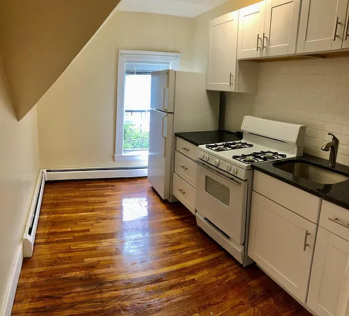 40 Chester St Photo 1