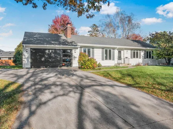5024 Benton Ave, Edina, MN 55436