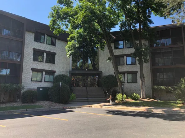 4710 58th Ave N APT 119, Crystal, MN 55429
