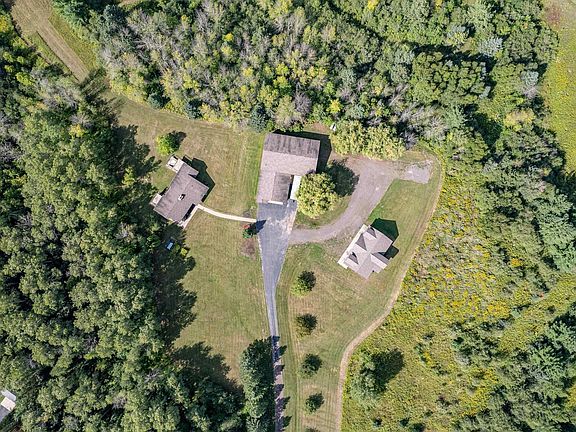 3rd image of 4153 E Lindberg Rd