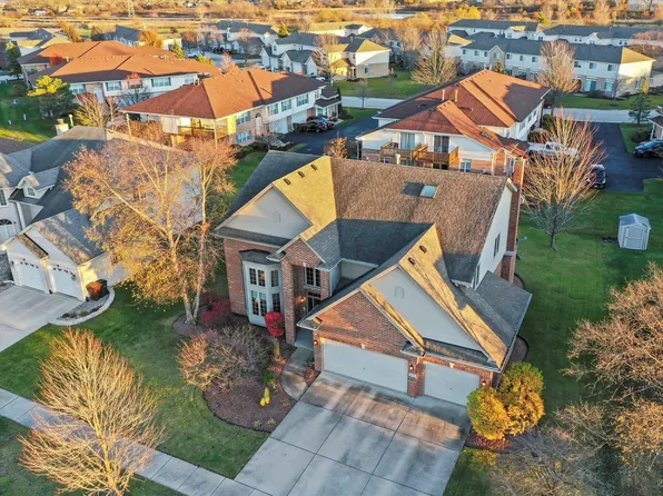 8513 W Nielsen Dr, Tinley Park, IL 60487