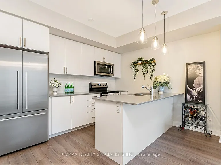 1206 Main St E #106 — Photo 7