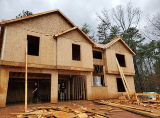 5511 Latham Manor Dr, Gainesville, GA 30506