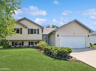 132 S Vincent Dr, Bolingbrook, IL 60490