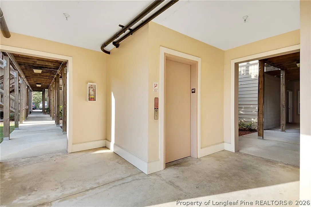 Building Photo - 1611 Bluffside Dr #301