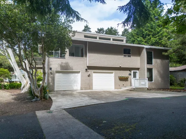 1253 NE East Lagoon Dr, Lincoln City, OR 97367
