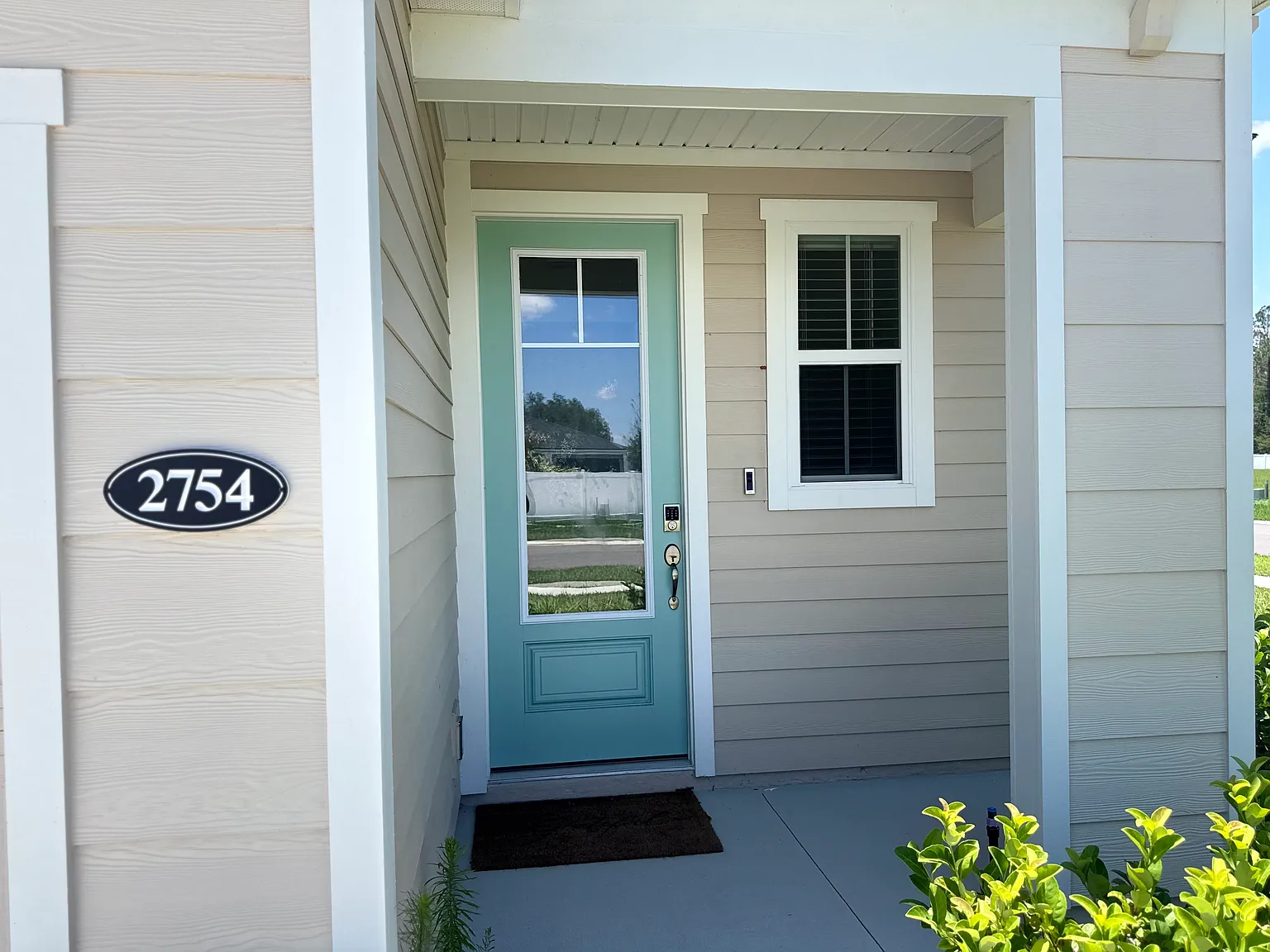 3 bed, 1738 sqft, $2,300 — Photo 4