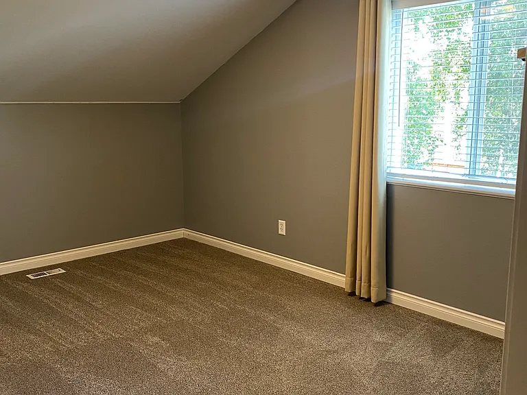 760 Hunt Cir — Photo 28
