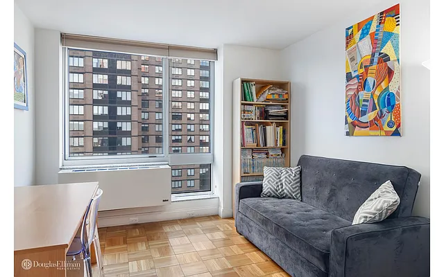 Sold by Douglas Elliman | media 32
