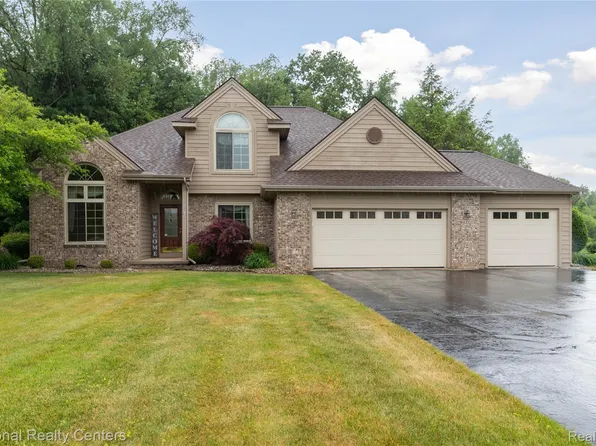 120 Tiffany Ln, Battle Creek, MI 49015