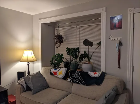 1731 Page St, Philadelphia, PA 19121