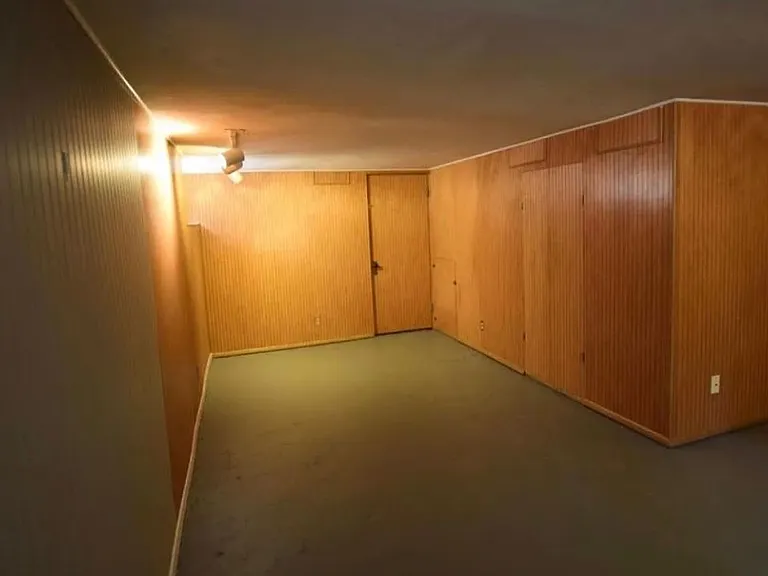 416 S Ogden St — Photo 9