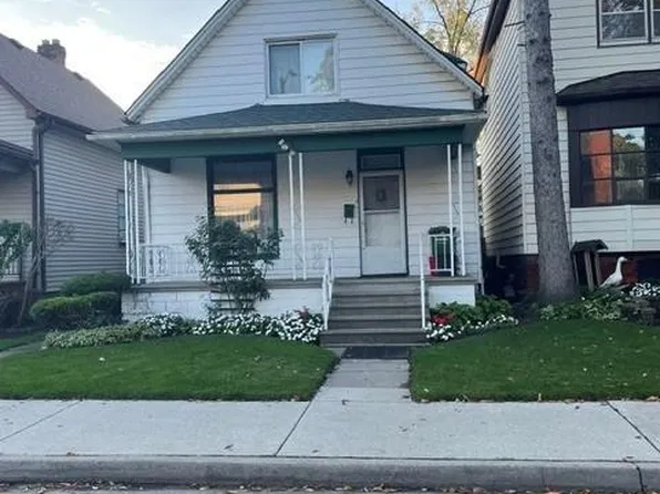 455 Vera Pl, Windsor, ON N9A 5W4