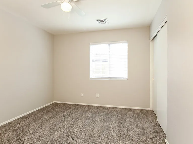 15066 W Buchanan St — Photo 11