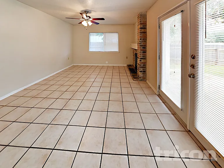 5815 Brambletree St — Photo 7