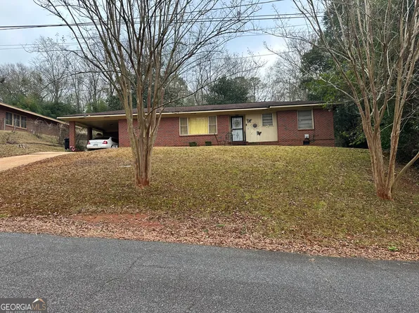3942 Commander Dr, Columbus, GA 31903