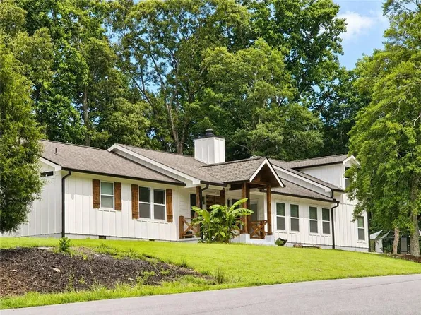 2820 Lullwater Dr, Gainesville, GA 30506