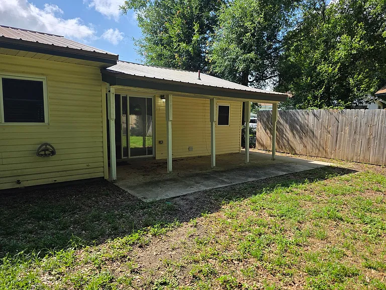 109 Reed Rd — Photo 29