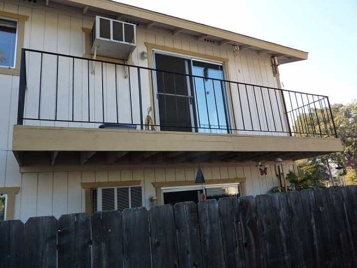 Templeton #C Balcony