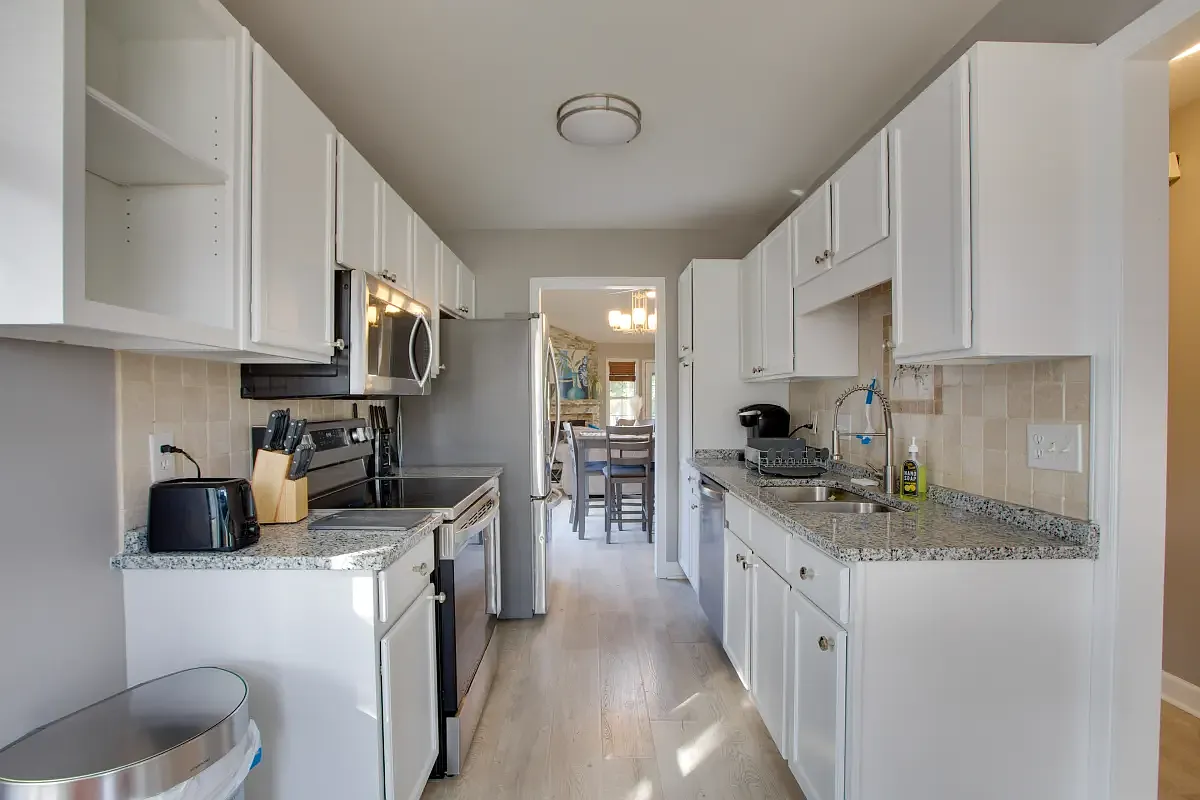 2 bed, 1089 sqft, $1,800 — Photo 4