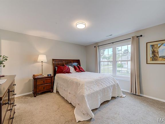 4th image of 210 Sugar Lake Dr #6