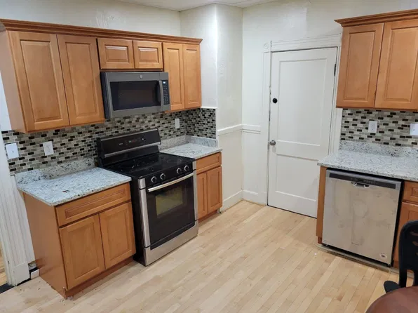 12 Farnum St #2, Quincy, MA 02169