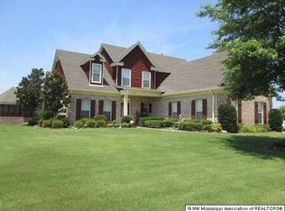2853 Summit Dr, Hernando, MS 38632