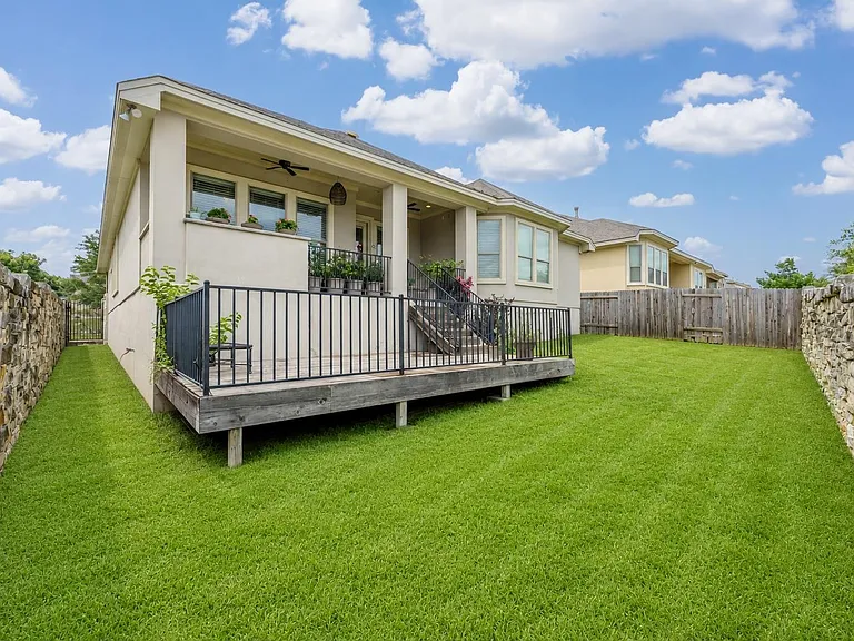 4221 Gandara Bnd — Photo 25